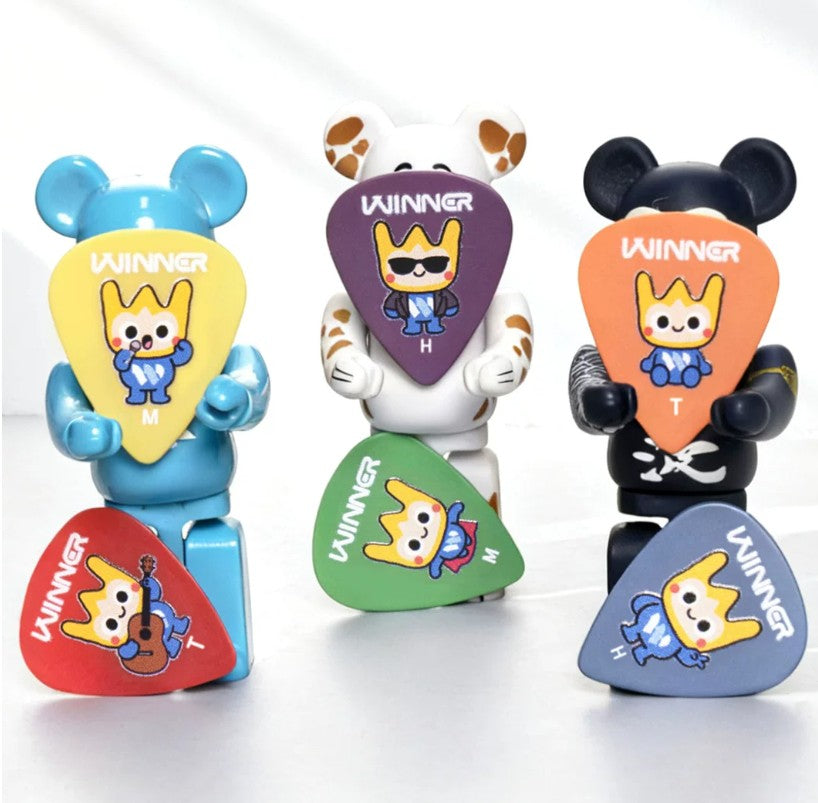 Winner Cartoon POM Guitar Pick Anti Slip Plectrum Acoustic Electric Guitar Ukulele