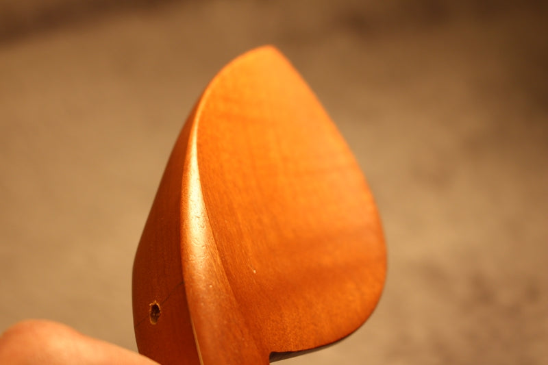 1/8 Violin Chin Rest Ergonomic Violin Chin Support JUJUBE wood Violin Accessory