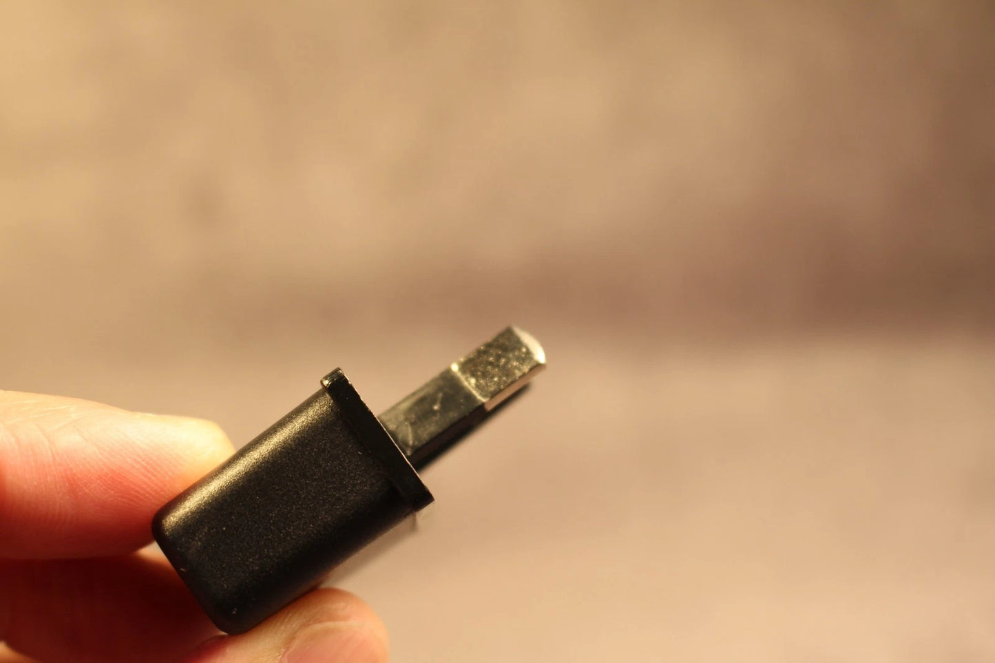 200PCS USA US EU ADAPTER PLUG TO AU AUS AUSTRALIA TRAVEL POWER PLUG CONVERTOR