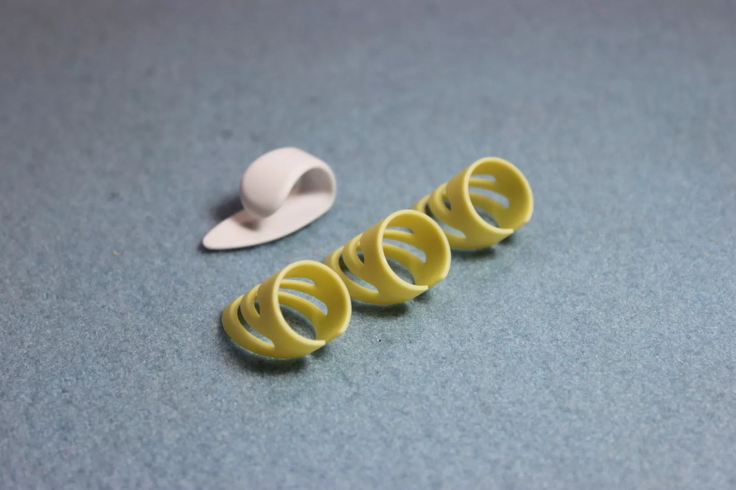 1 Thumb+3 Finger Nail Acoustic Electric Classical Guitar Picks bass Banjo AU
